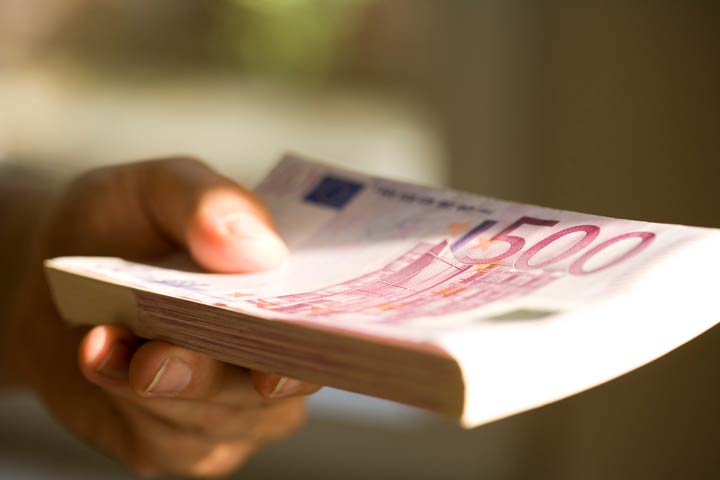 Was bei einer Schenkung zu beachten ist